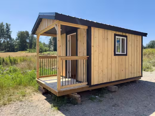 Porch cabin, photo 1 of 8